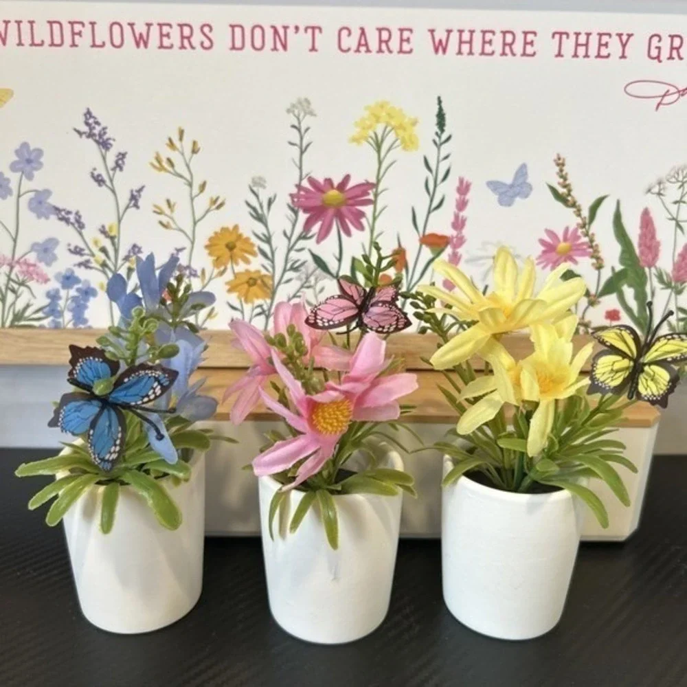 Dolly Parton Wildflower Spring 8X20‎ Sign & 3 Artificial Flowers w/ Butterfly